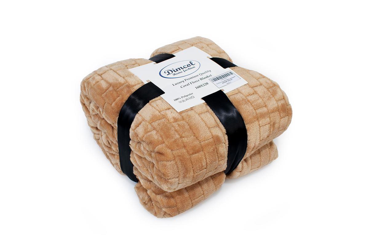 DIMcol Κουβέρτα Coral Fleece Jacquard Brick 02 220X240 Beige 100% Polyester - Image 2