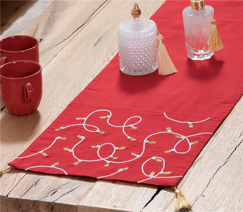 Nef-Nef Homeware Runner Elegant Christmas Lights 33x150 RED