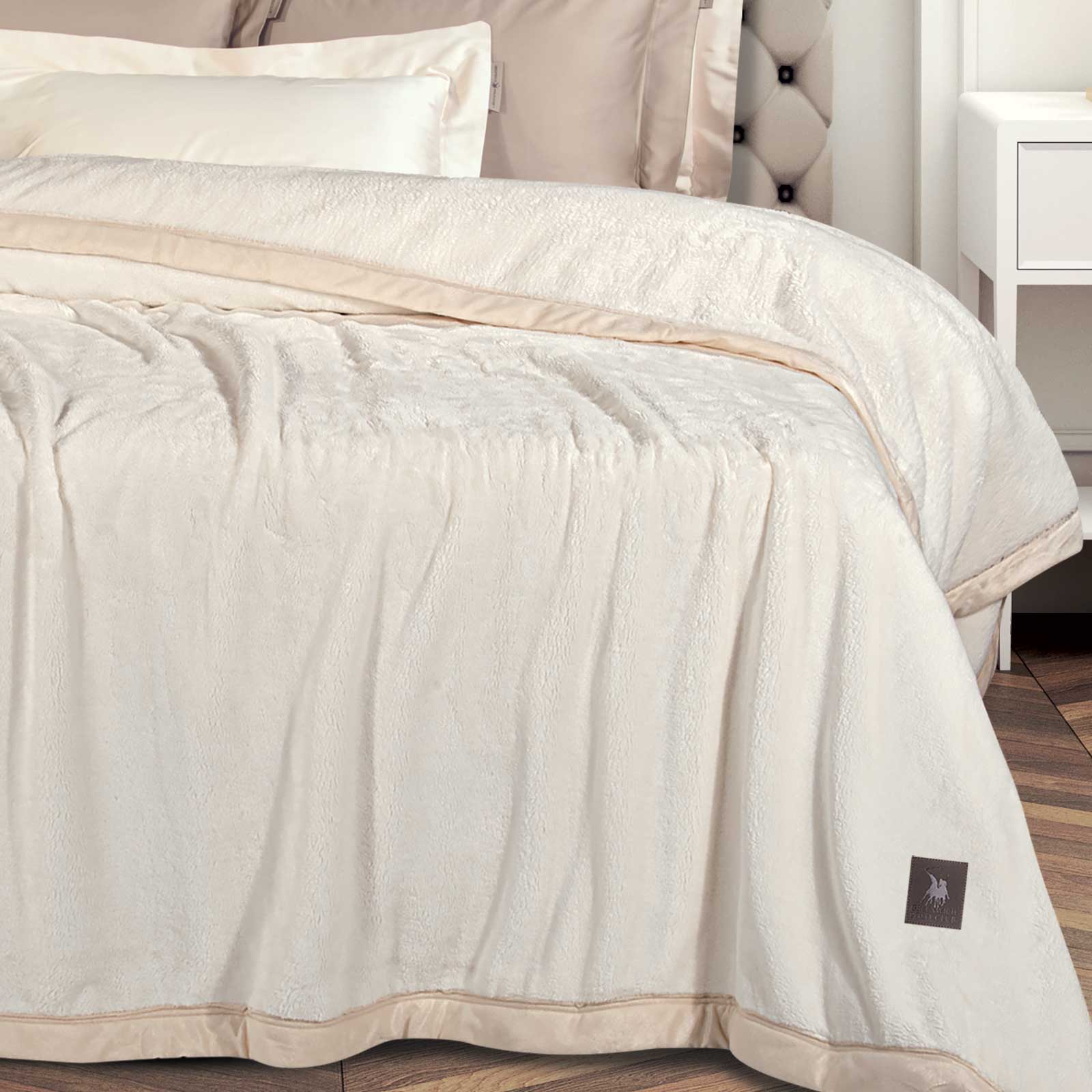 Greenwich Polo Club Κουβερτα Velour King Essential 3974 Royal White Royal White - Image 2