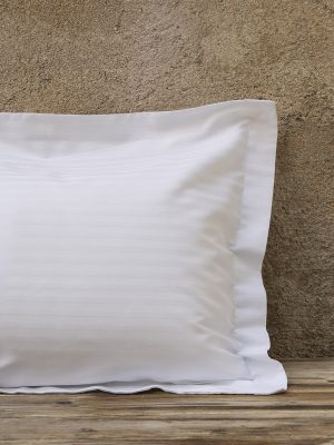 Nima Hotelling Μαξιλαροθήκη 52x73 Oxford 4 πλευρές - 250 Κλωστές Περκάλι - 80% Βαμβάκι Πενιέ / 20% Πολυέστερ Λευκό