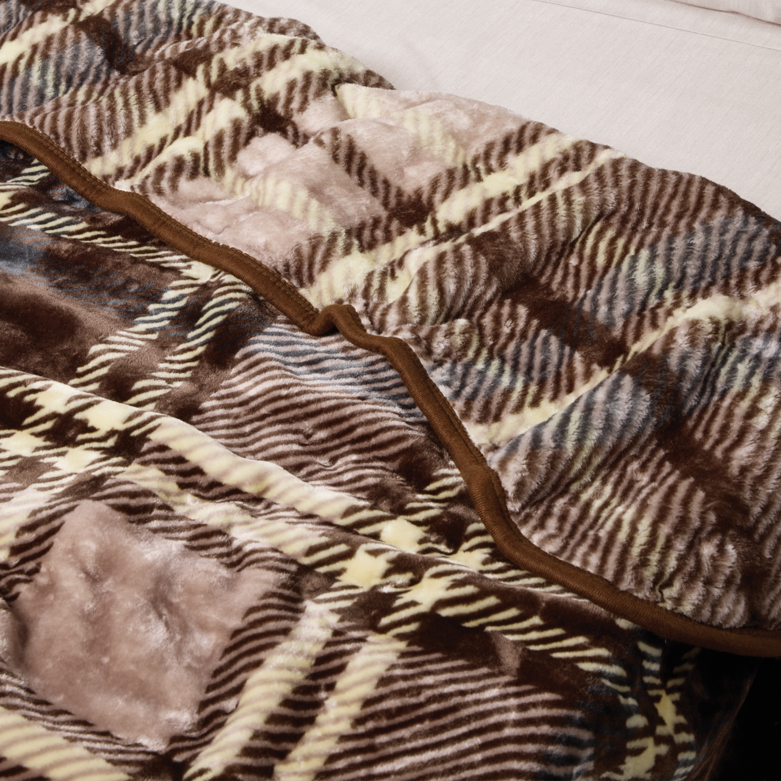 Das Home Κουβερτα Velour Monh 1384 Brown Brown - Image 2