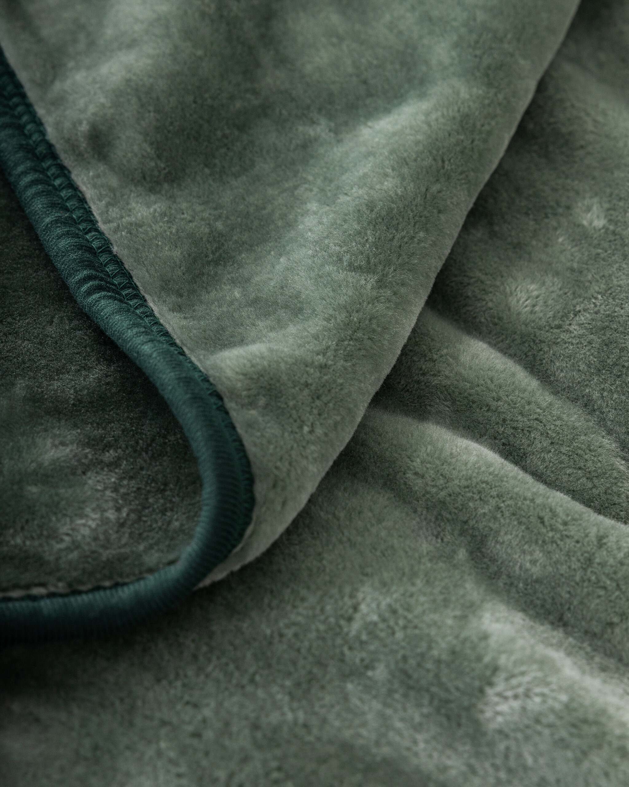 Nima Home Κουβέρτα Βελουτέ Υπέρδιπλη 220x240 Coperta - Forest Green - Image 2